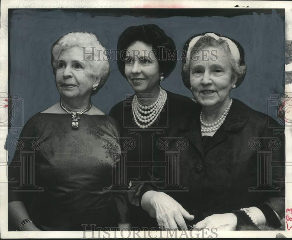1960 Press Photo Mrs. Brooks Stevens, Mrs. Waldemar Kopmeier, Mrs. W.C. Stevens