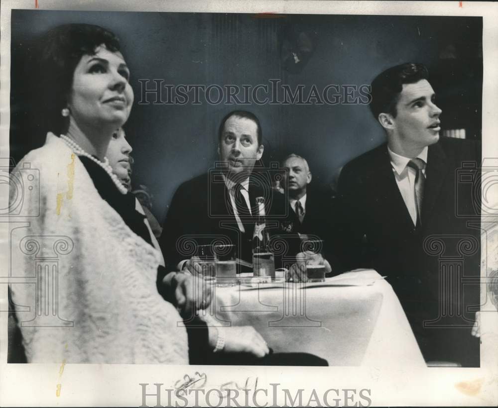 1962 Press Photo Cocktails, Mr & Mrs Brooks Stevens, Mr & Mrs David Stevens- Historic Images