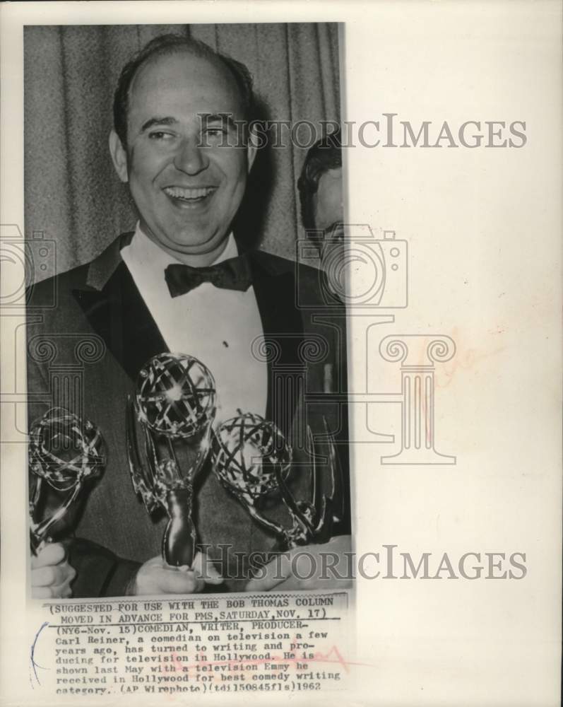 1962 Press Photo Carl Reiner with Emmy for Best Comedy Writing Hollywood- Historic Images