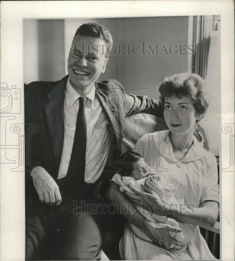 1959 Press Photo Charles Van Doren, TV Quiz Winner, with Wife and Baby- Historic Images