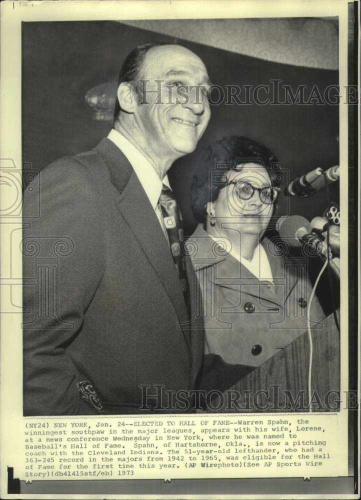 1973 Press Photo Warren Spahn and Wife Lorene, Baseball Hall of Fame - mjc27777- Historic Images