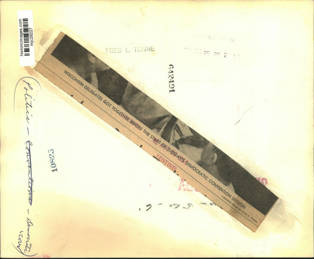 1964 Press Photo Wisconsin delegates gather before start Democratic convention