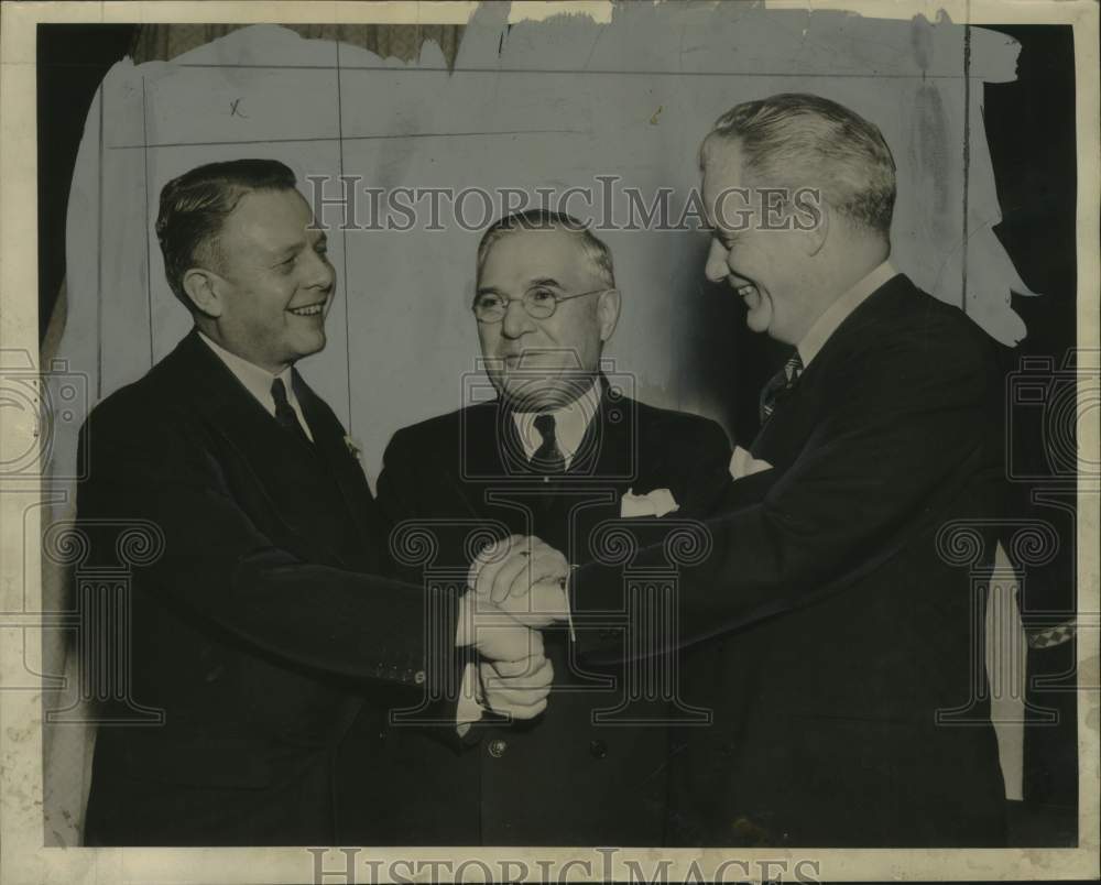 1939 Press Photo Walter A. Teipel, Wisconsin Governor Julius P. Heil & other