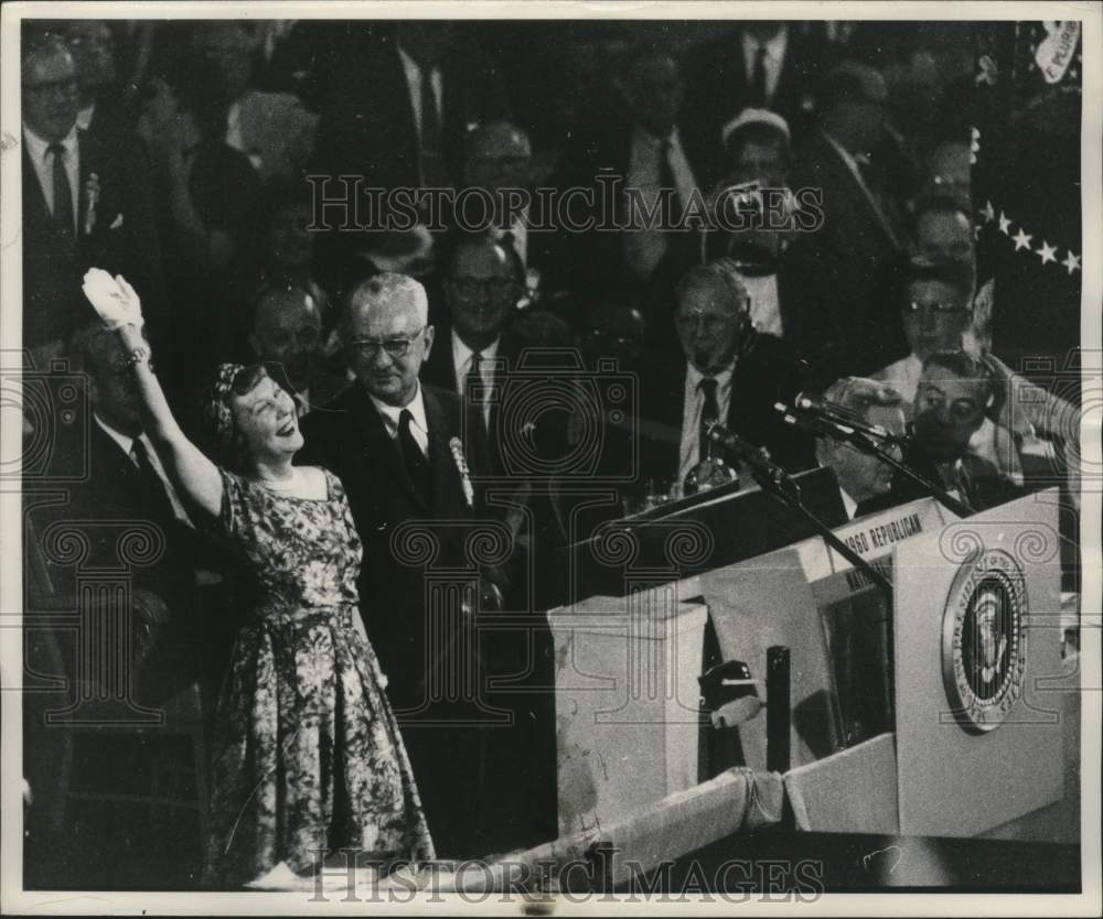 1960 Press Photo First Lady Mamie Eisenhower at Republican Convetion &amp; others- Historic Images