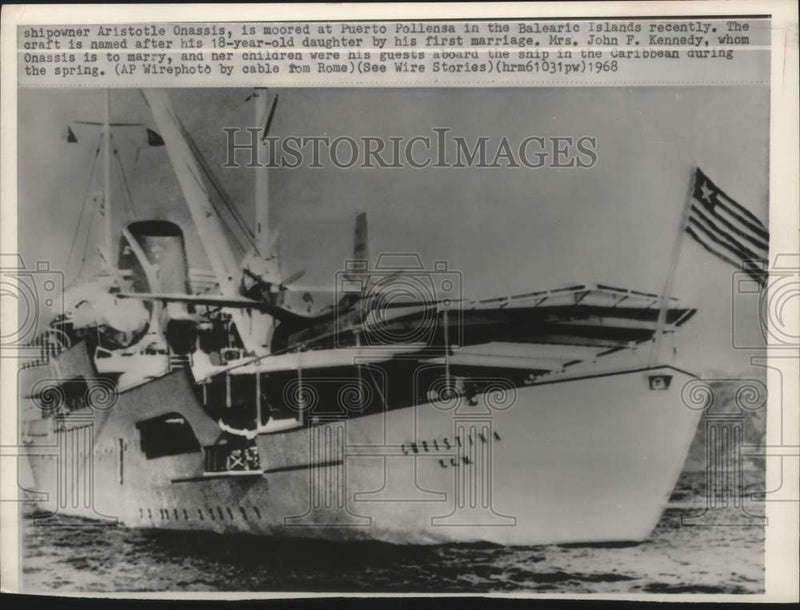 Load image into Gallery viewer, 1868 Press Photo The Christina, private yacht of Aristotle Onassis in Spain
