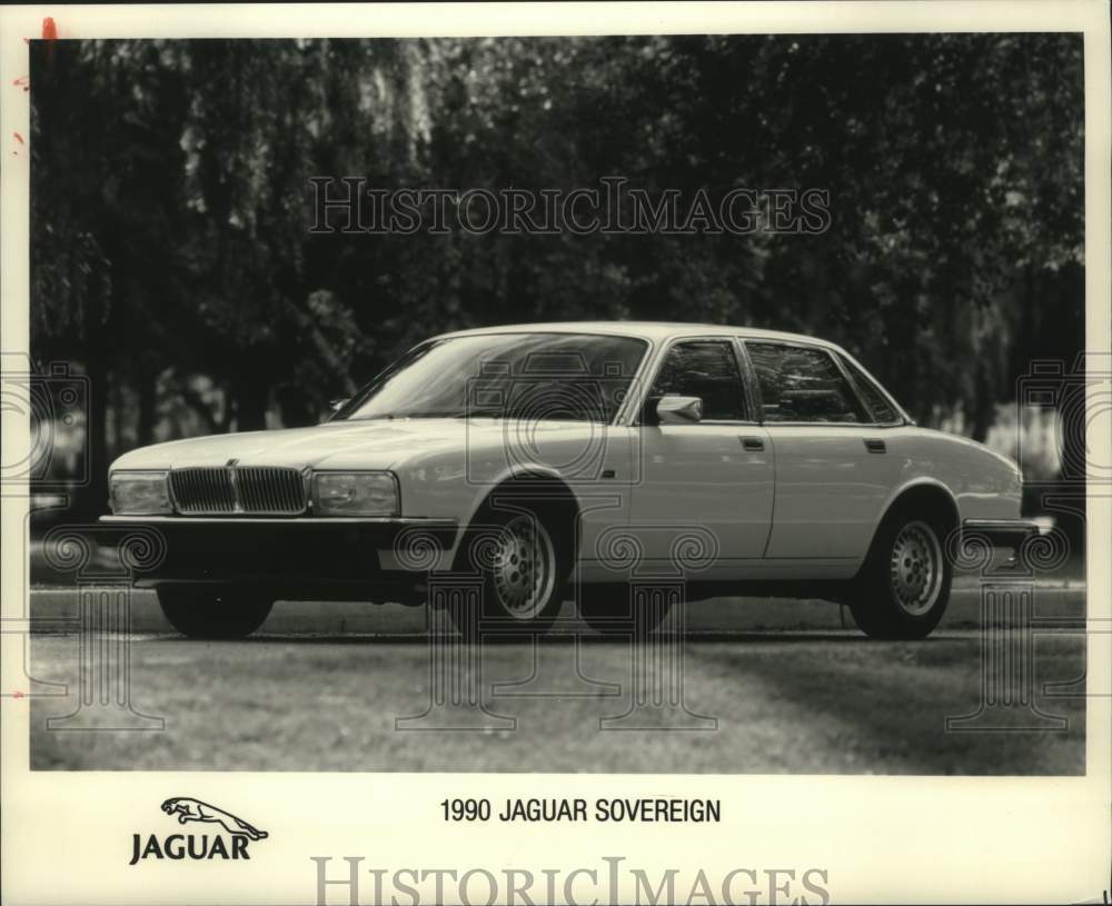 1990 Press Photo Jaguar Sovereign - mjc29155- Historic Images