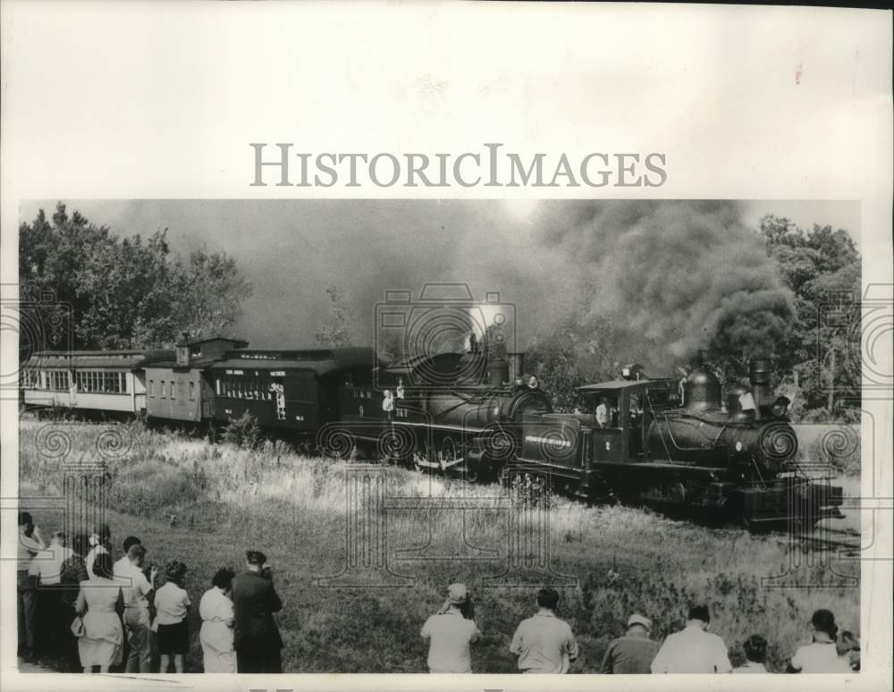 1964 Press Photo Double steam locomotives on track of Mid-Continent Railway.