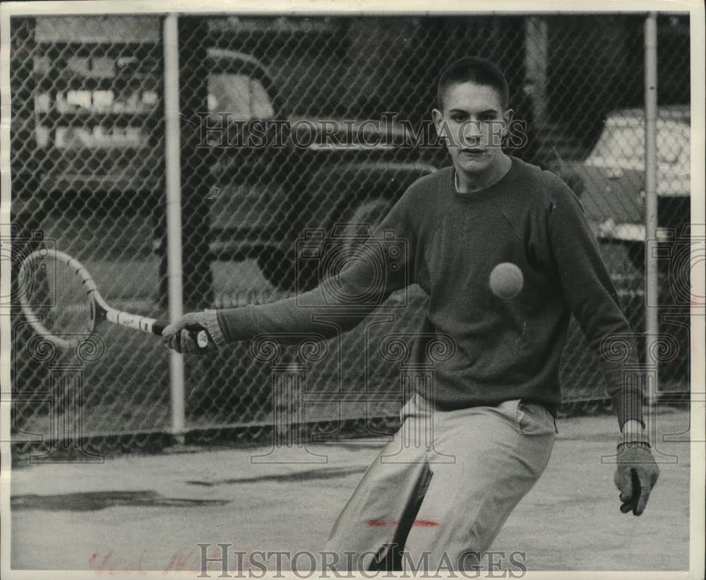 1957 Press Photo Dick Scherer of Pulaski High School wears gloves at tennis game