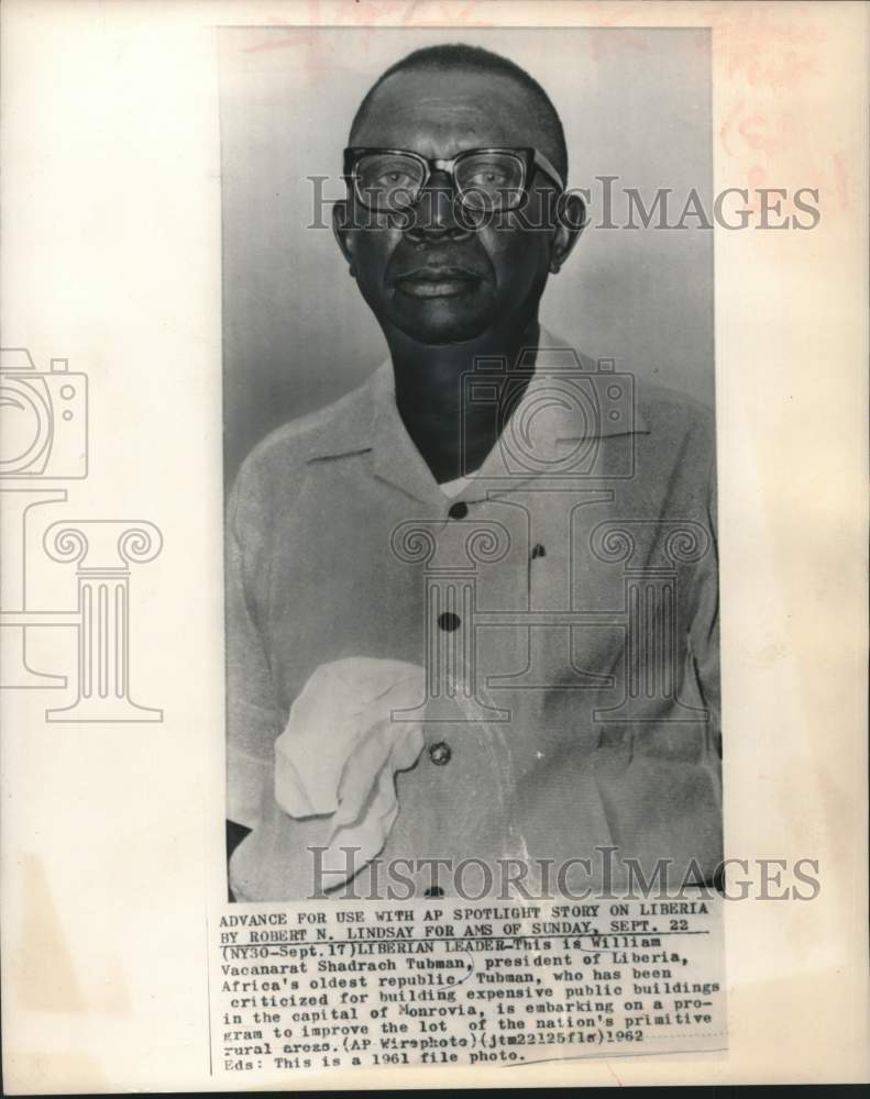 Load image into Gallery viewer, 1961 Press Photo Liberian President William Vacanarat Shadrach Tubman
