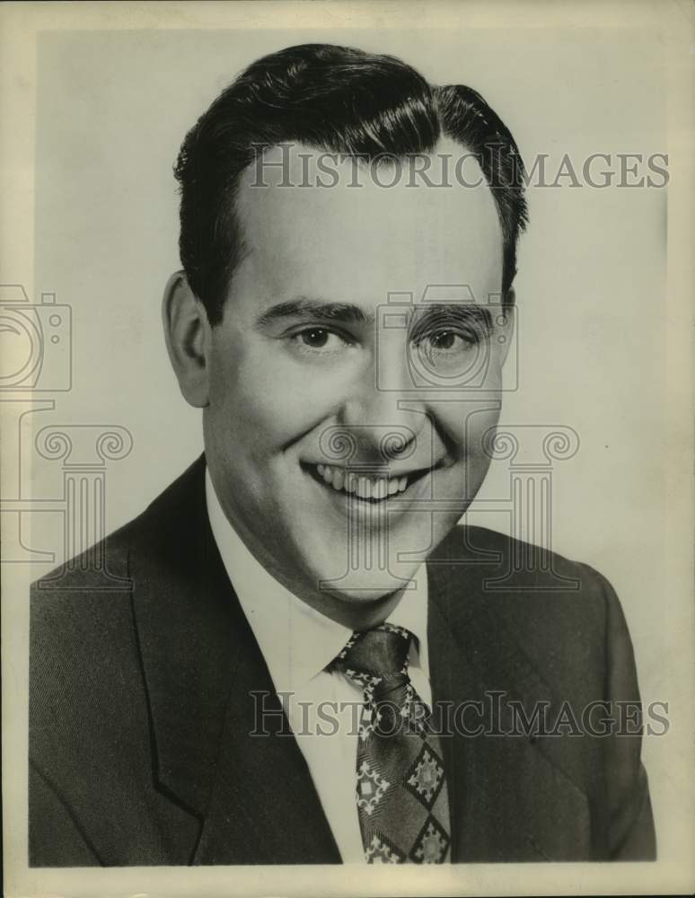 1953 Press Photo Carl Reiner on &quot;Your Show of Shows&quot; on NBC television- Historic Images