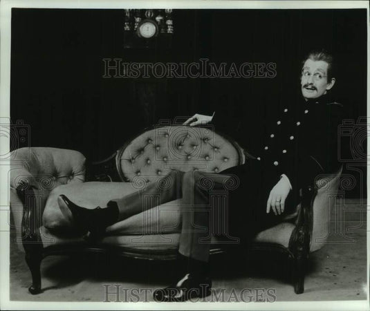 1970 Press Photo Ronald Pickup as Tusenbach in "Three Sisters", Ahmanson Theatre- Historic Images