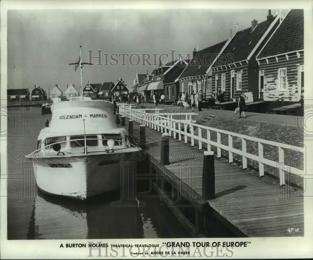 1955 Press Photo Boat Marken Off Coast Near Volendam Holland - mjc31127