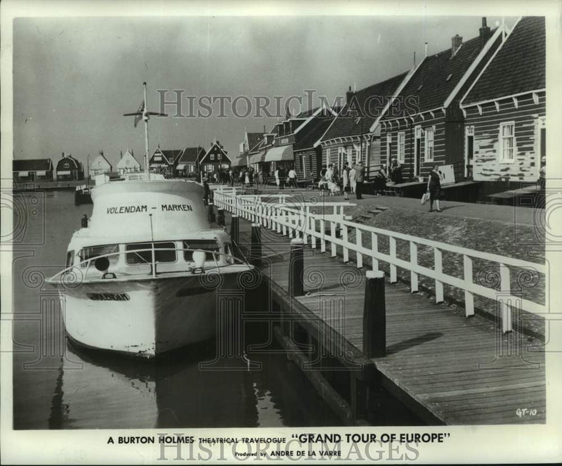 Load image into Gallery viewer, 1955 Press Photo Boat Marken Off Coast Near Volendam Holland - mjc31127
