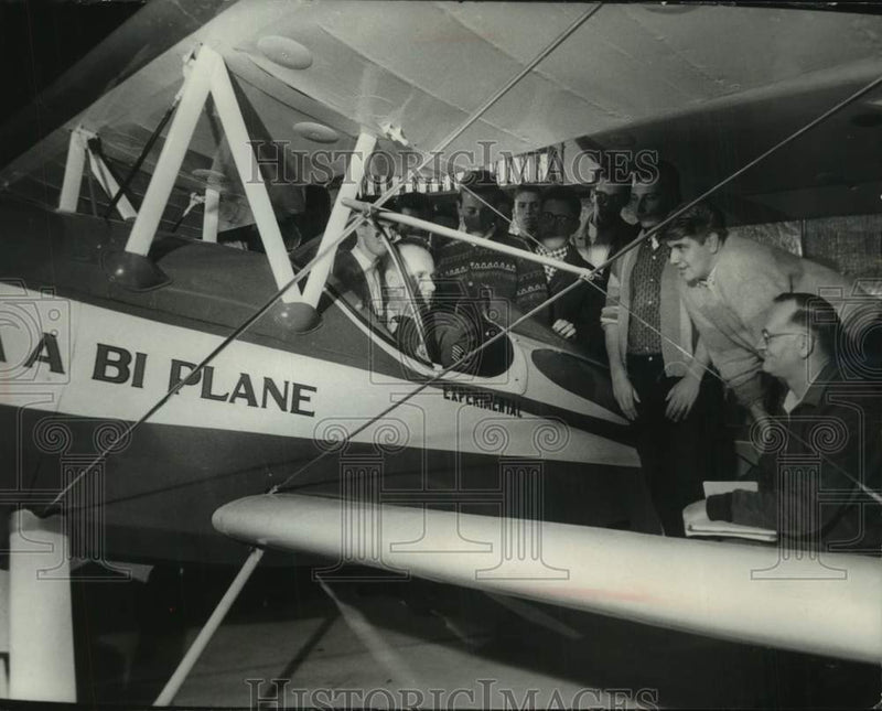 Load image into Gallery viewer, 1964 Press Photo A biplane in the Experimental Aircraft museum at Franklin, WI
