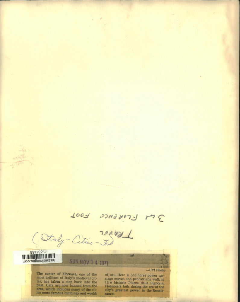 1971 Press Photo Horse drawn buggy in Piazza della Signoria, Florence, Italy