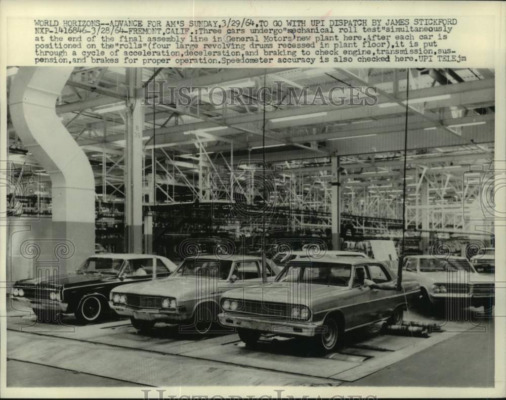 1964 Press Photo Cars in mechanical roll test at General Motors in California