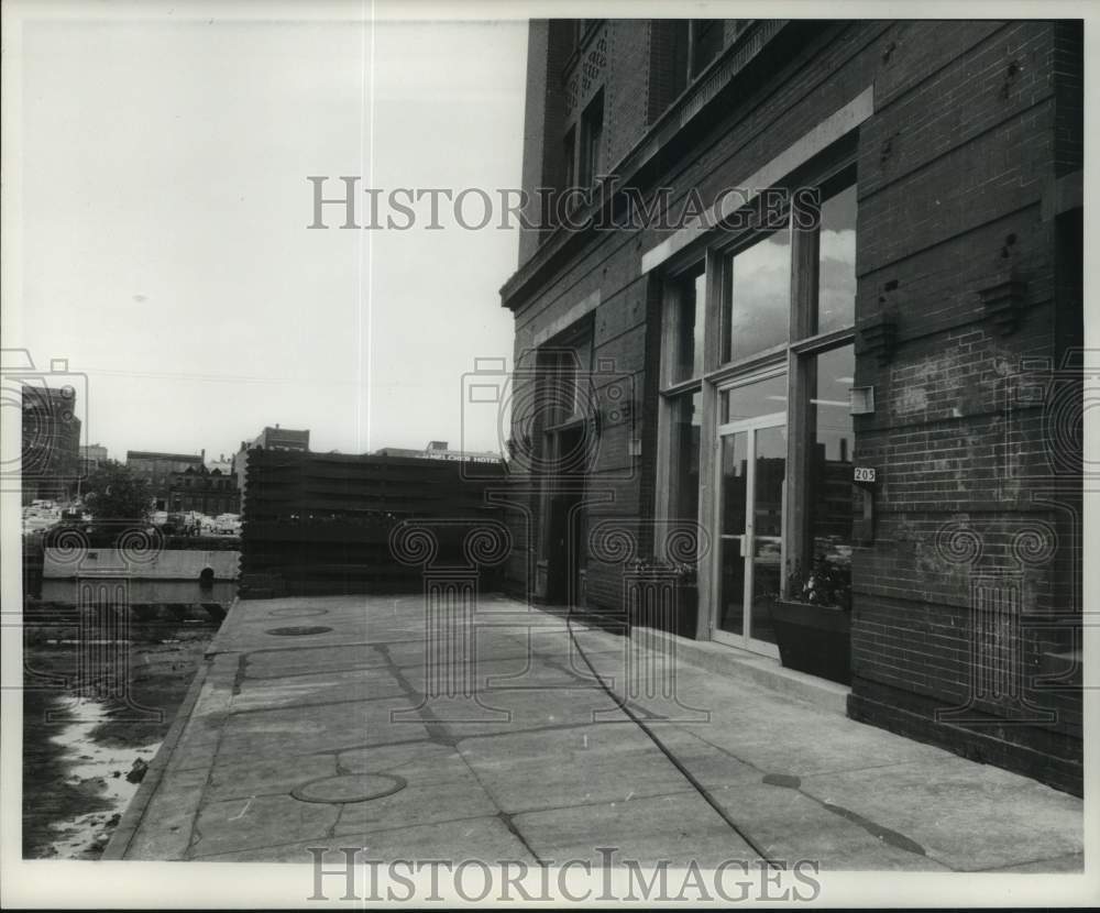 1959 Press Photo Exterior view of Steinmeyer Building in Milwaukee. - mjc31626