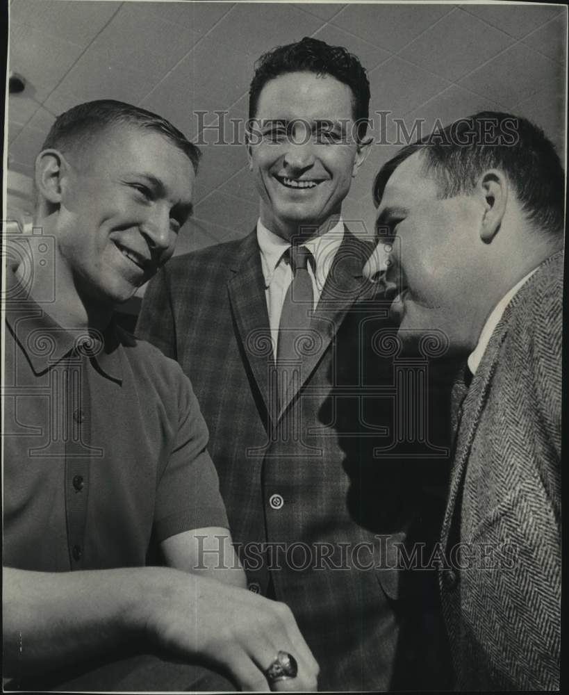 1968 Press Photo Coach Al McGuire and others - mjc31762- Historic Images