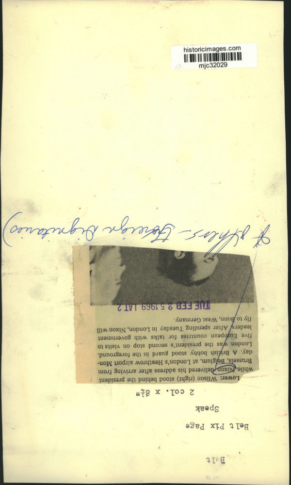 1969 Press Photo President Nixon delivering an address in London - mjc32029