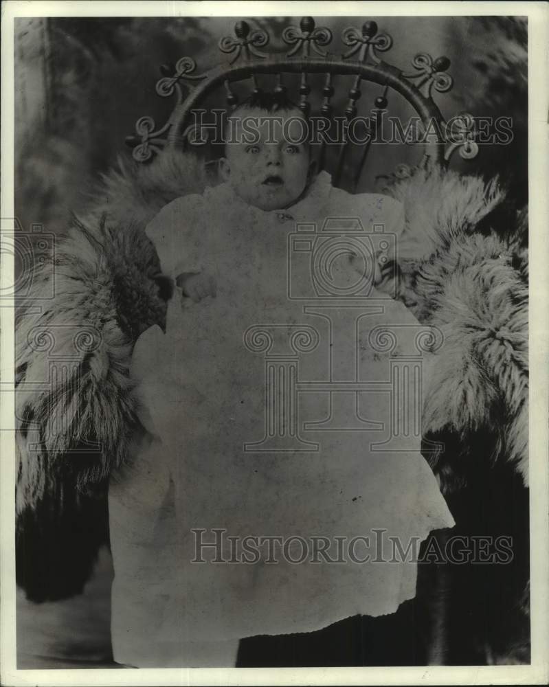 1940 Press Photo Actor Pat O'Brien at 6 months old, Milwaukee, Wisconsin