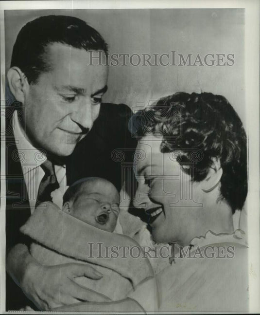 1956 Press Photo Olivia de Havilland and Pierre Galante with Newborn Daughter- Historic Images
