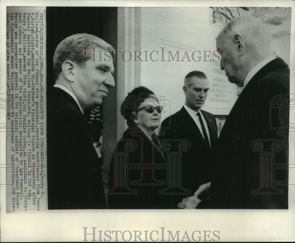 1965 Press Photo Mrs. Henry Wallace and others at Husband&#39;s Funeral, Ridgefield- Historic Images