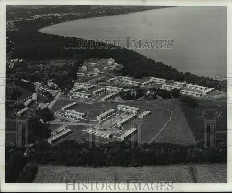 Load image into Gallery viewer, 1959 Press Photo aerial view of apartment Dormitories at University of Wisconsin
