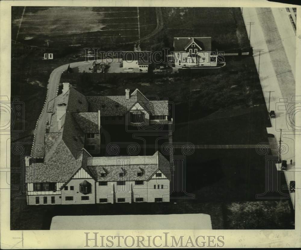 1938 Press Photo View of new building at Milwaukee Country Day school campus