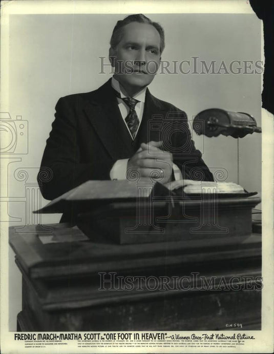 1941 Press Photo Actor Frederic March, star of "One Foot in Heaven" - mjc34013- Historic Images