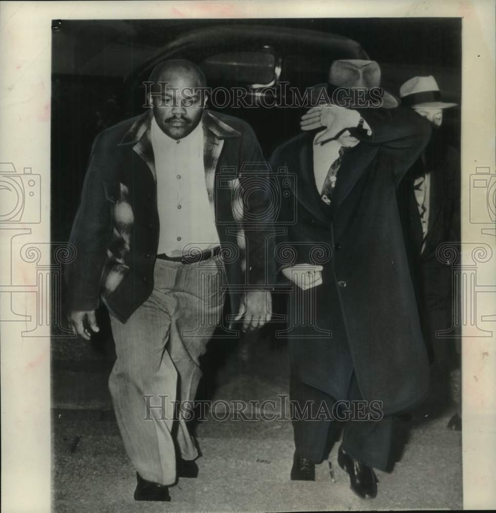 1950 Press Photo Julio Pinto Gandia and Juan Bernardo Lebron enter Federal Court- Historic Images