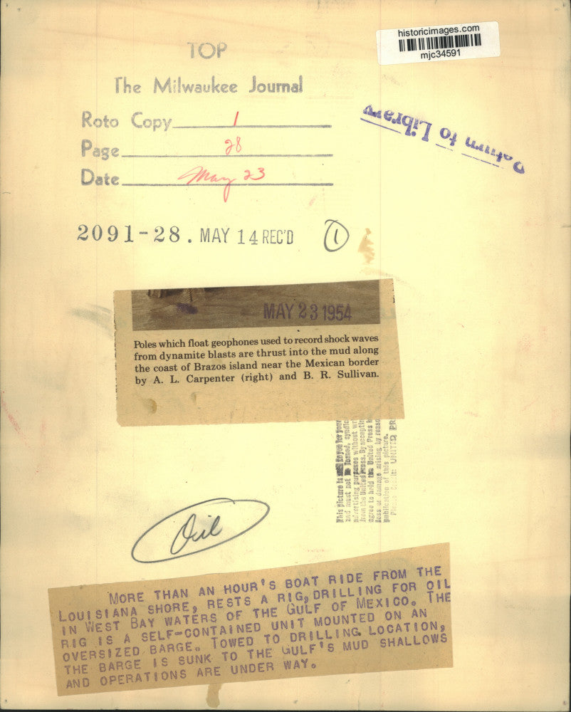 1954 Press Photo Oil rig mounted on barge in Gulf of Mexico off Louisiana Coast