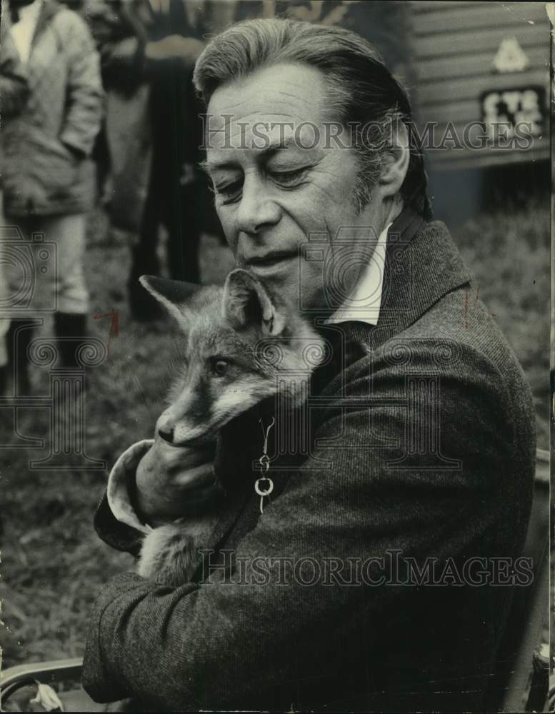 1966 Press Photo Rex Harrison on location for &quot;Doctor Doolittle,&quot; England- Historic Images