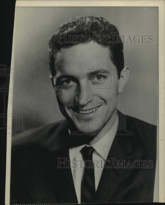 Press Photo Al McGuire, basketball coach & manager of Milwaukee's NBA team- Historic Images