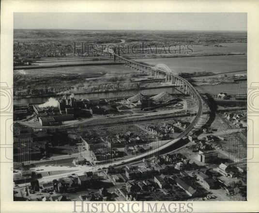 1962 Press Photo Curved Bridge in the United States - mjc35361