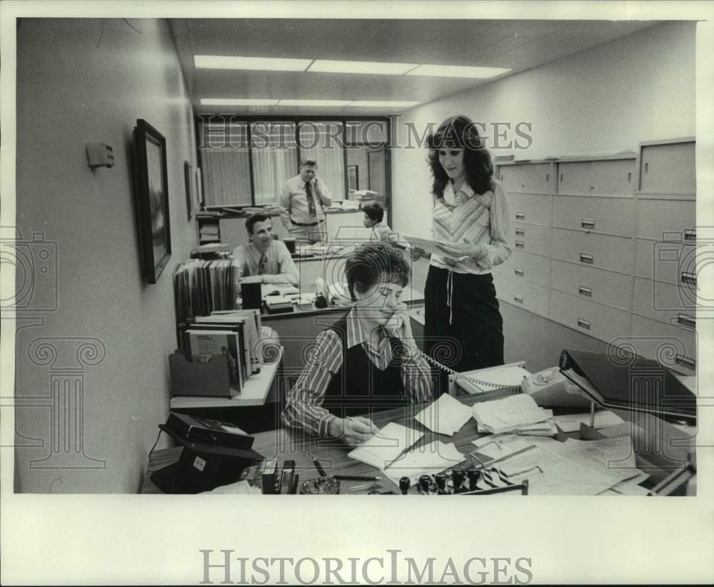 1978 Press Photo The Milwaukee Journal Purchasing Department - mjc35654- Historic Images