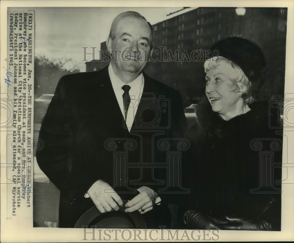 1965 Press Photo Mrs. and Hubert Humphrey arrive at church, Washington, D. C.- Historic Images