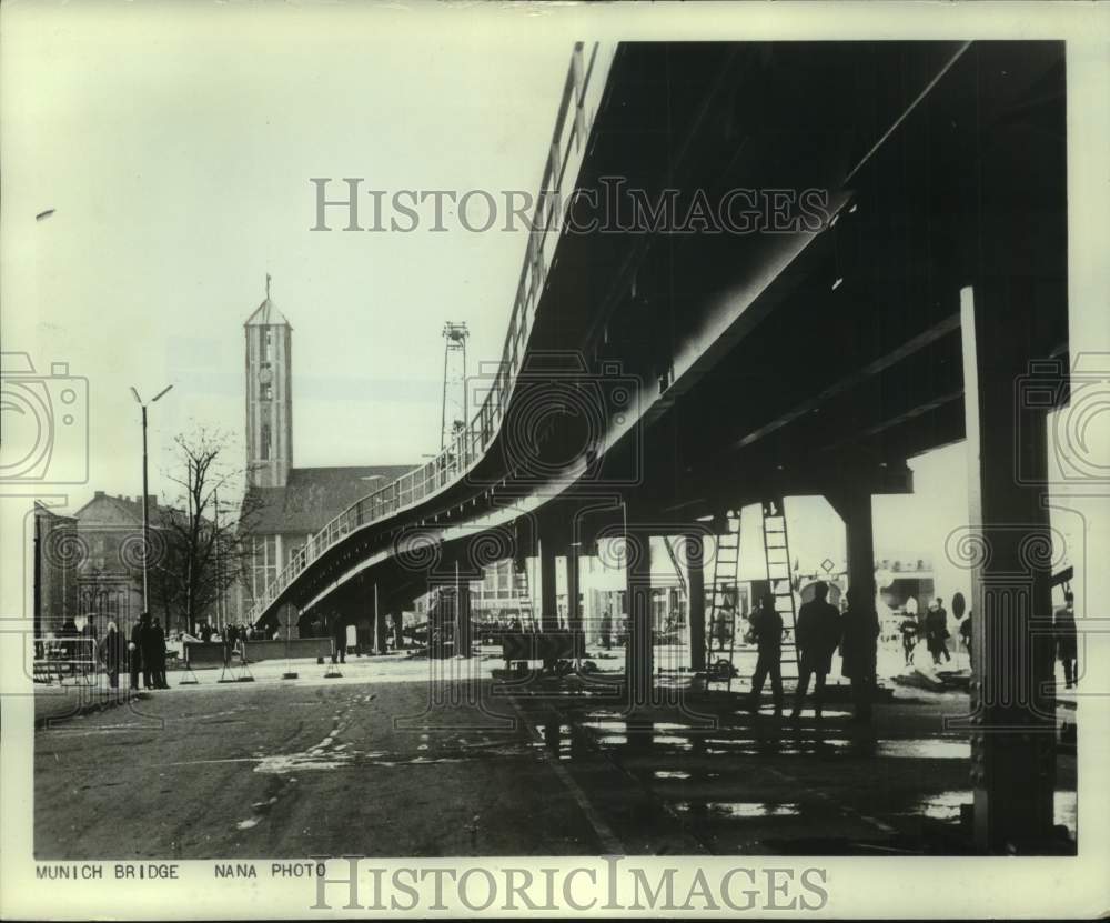 1967 Press Photo 300 Foot Prefabricated Bridge in Munich Germany - mjc35910
