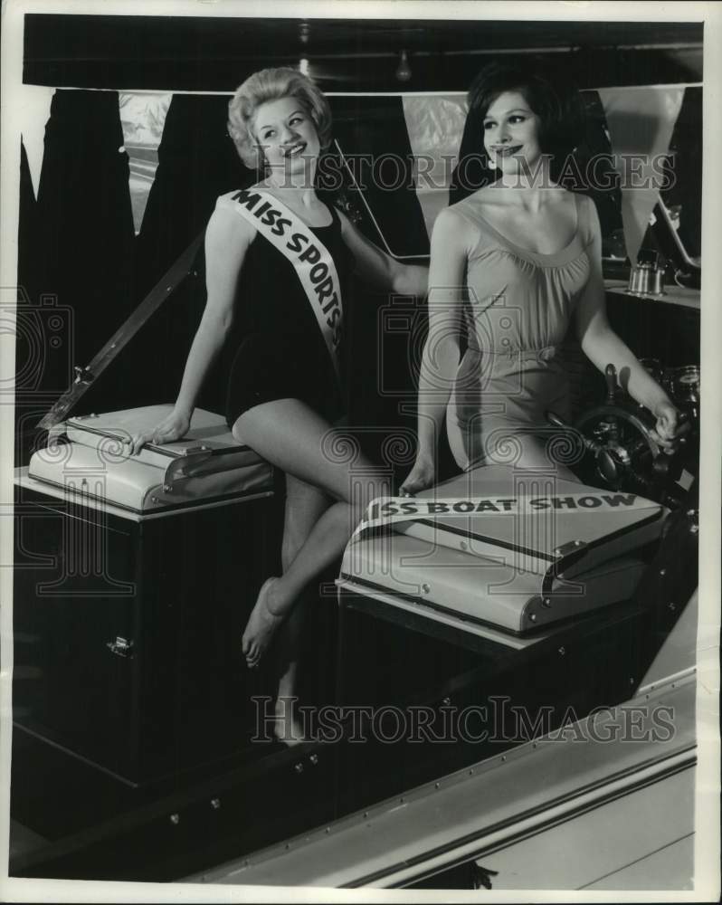 1963 Press Photo Queens of the Milwaukee Sentinel Sports and Boat Show- Historic Images