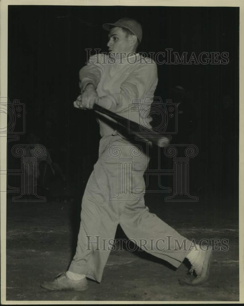 Press Photo Ralph Knude plays Milwaukee Journal baseball - mjc36069- Historic Images