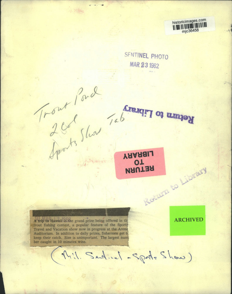 1962 Press Photo Trout fishing contest at The Milwaukee Sentinel Sports Show