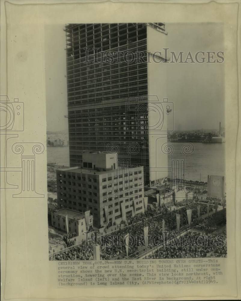 1949 Press Photo Crowd at United Nations Secretariat Building &amp; Library, NY- Historic Images