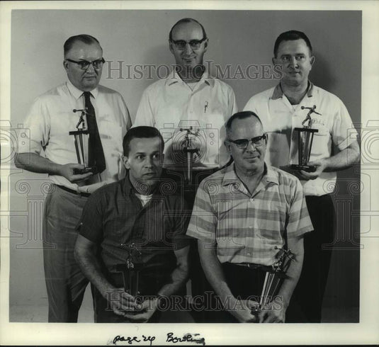 1966 Press Photo "The Untouchables" bowling team holding trophies, Wisconsin.- Historic Images