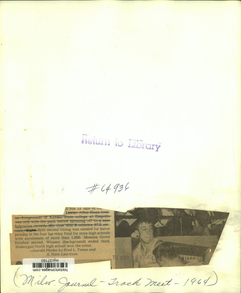 1964 Press Photo Baton passing at the Milwaukee Journal track meets - mjc37193