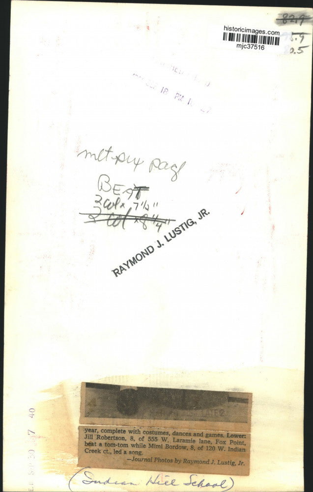 1964 Press Photo Indian Hill School's Jill Robertson and Mimi Bordow perform