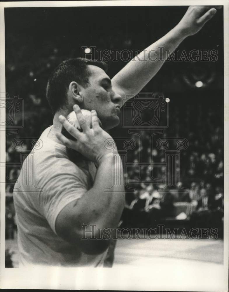 Load image into Gallery viewer, 1962 Press Photo Mike Lindsay of Oklahoma in shot-put at Milwaukee Track Meet
