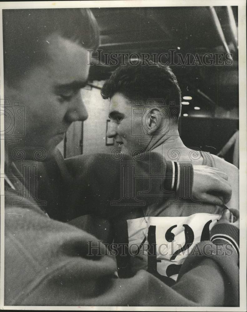 1962 Press Photo George Mussoter &amp; Jim Allison at Milwaukee Journal Track Meet- Historic Images