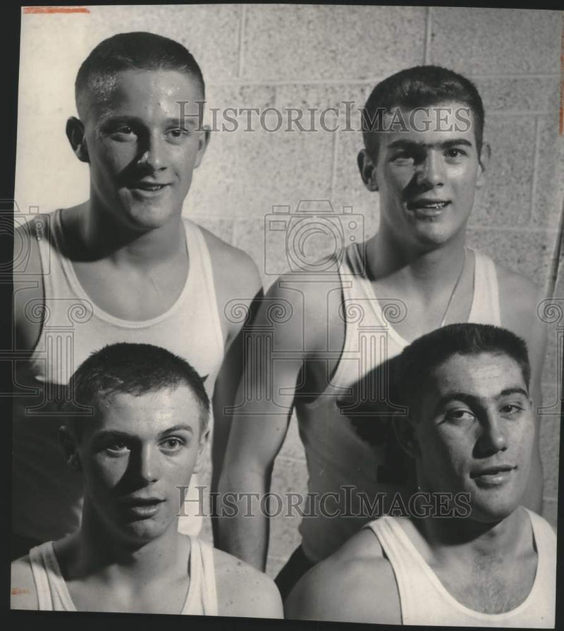 Load image into Gallery viewer, 1953 Press Photo Winner of Private High School, Four lap relay, Marquette High
