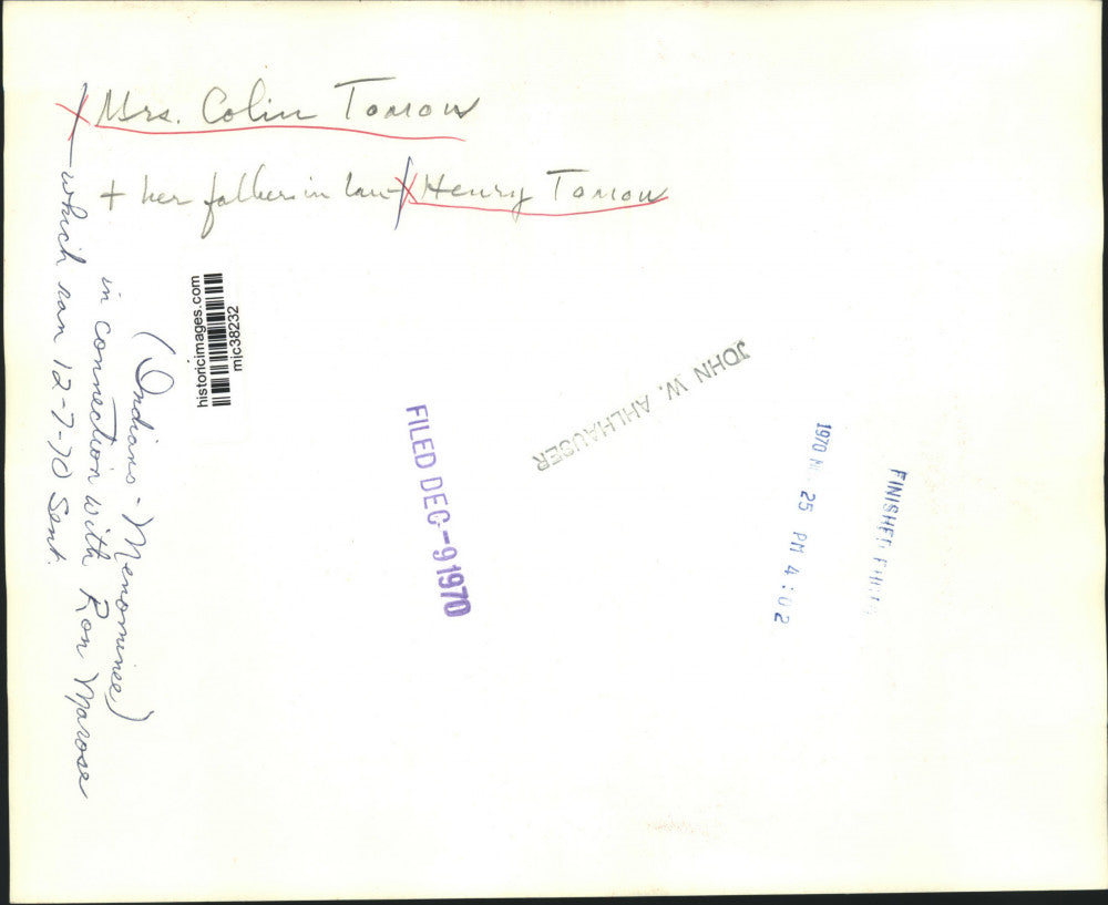 1970 Press Photo Menominees Mrs. and Henry Tomow in kitchen, Wisconsin