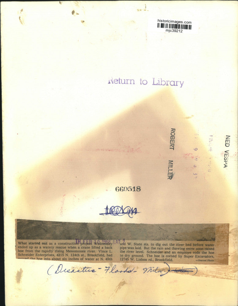 1966 Press Photo crane lifted Super Excavators back hoe from flood waters, WI