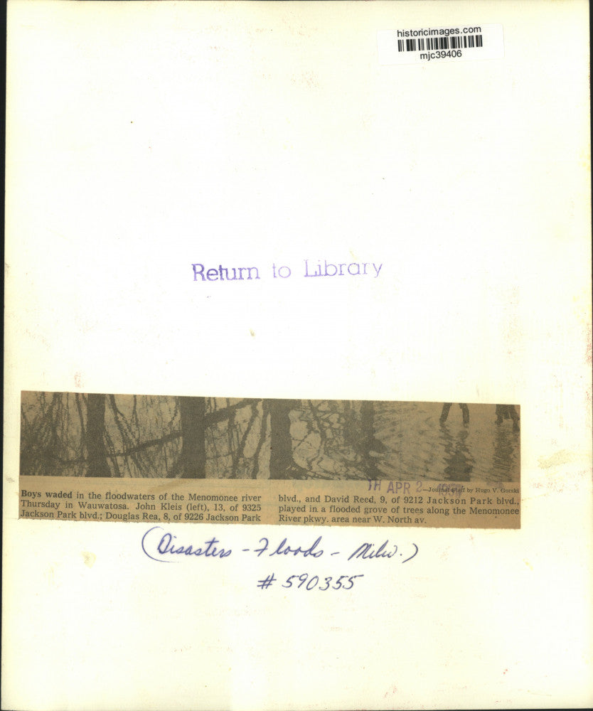 1959 Press Photo Boys walk in flooded trees along Menomonee River, Wauwatosa WI.